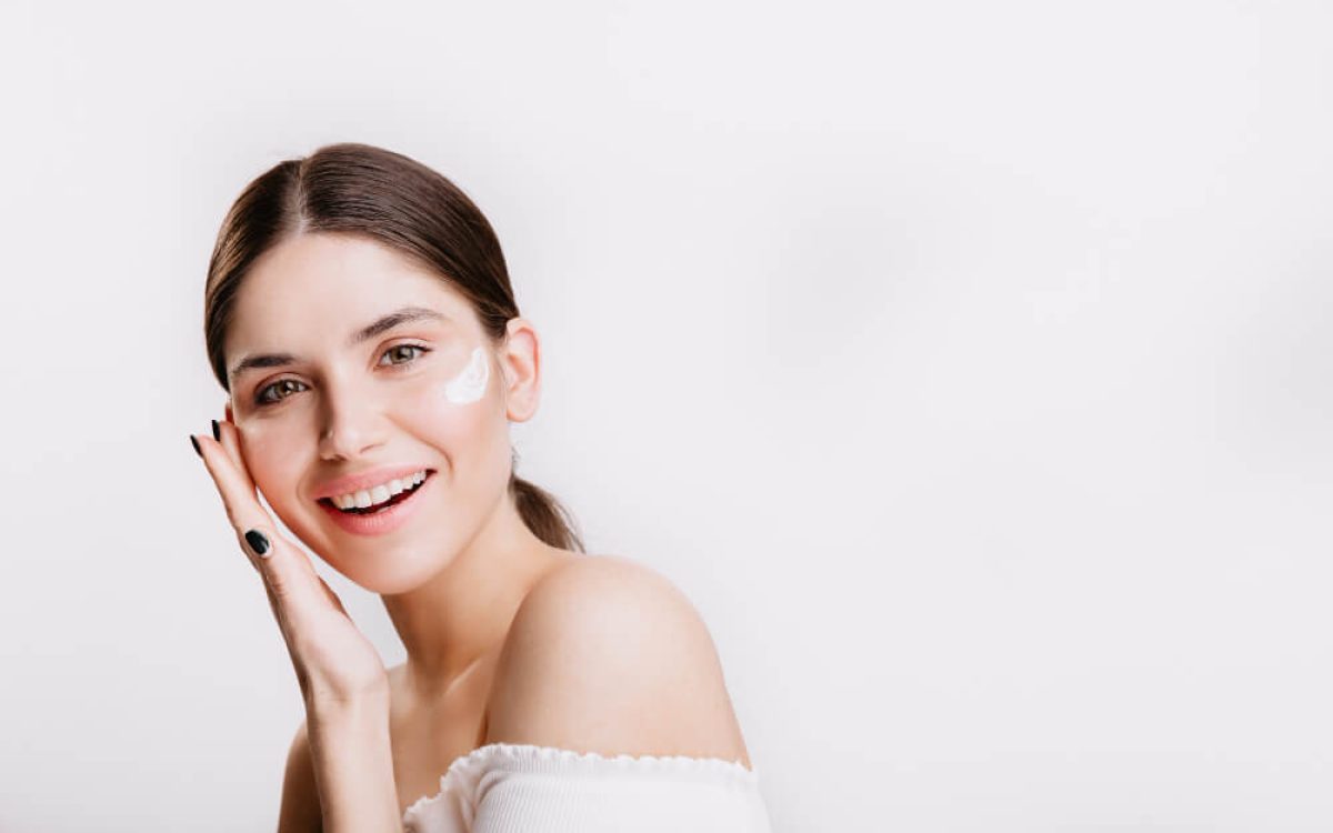 How to Build a 5-Minute Morning Skincare Routine for Oily Skin (That Actually Works!)